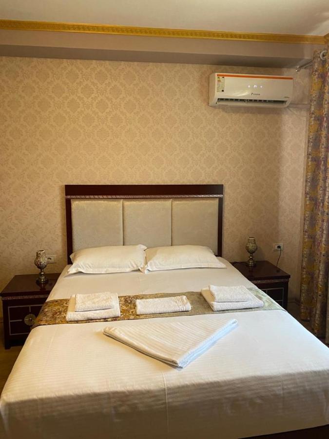British Hotel פוגרדץ מראה חיצוני תמונה