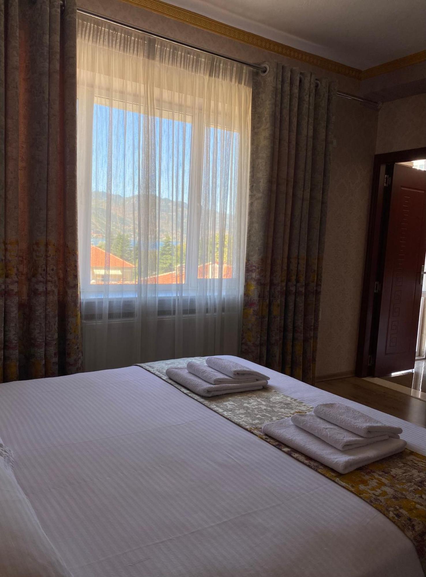 British Hotel פוגרדץ מראה חיצוני תמונה