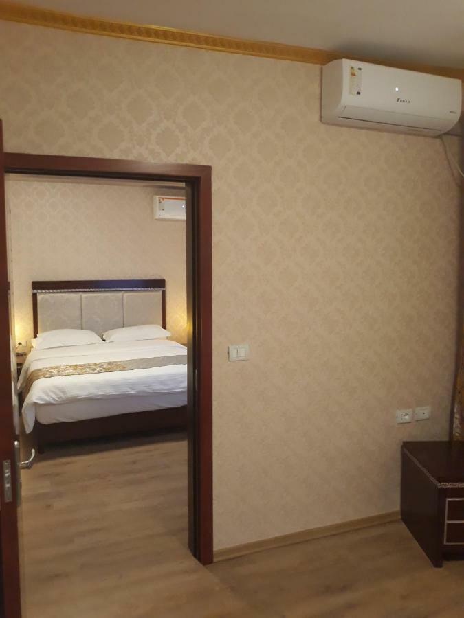 British Hotel פוגרדץ מראה חיצוני תמונה